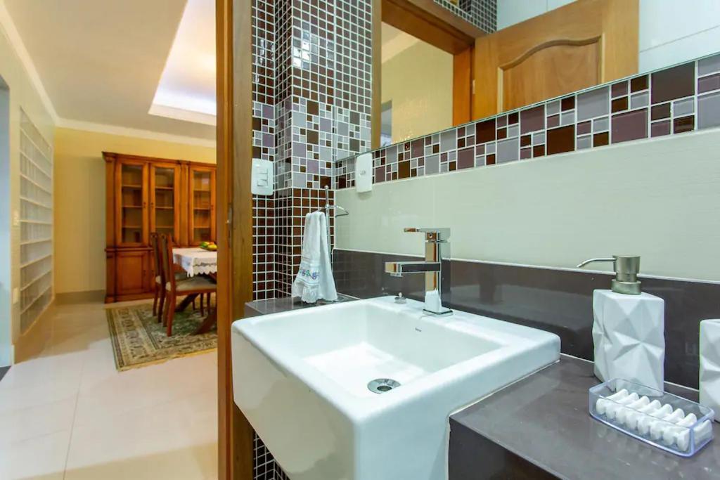 Alt House 706 Norte Hotel บราซิเลีย ภายนอก รูปภาพ